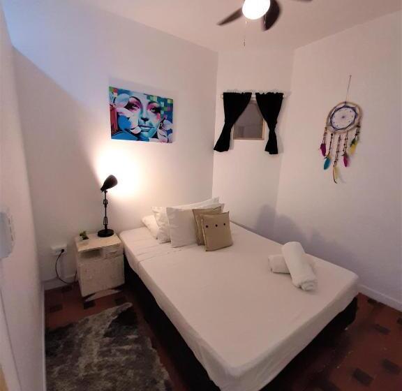 Номер Deluxe, Noah Boutique Hostels Medellín