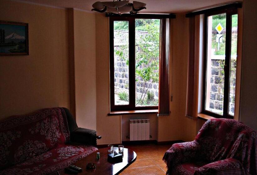 اتاق لوکس, Edem