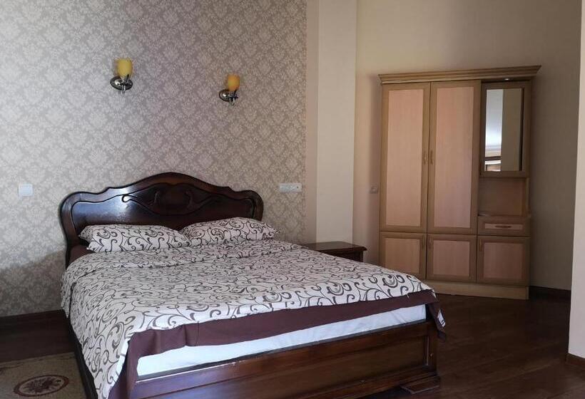 اتاق خانوادگی, Edem