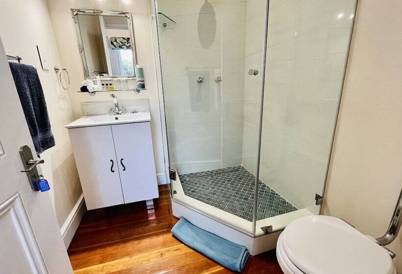 غرفة ديلوكس مطلّة علي البحر, Sunny Cove Manor