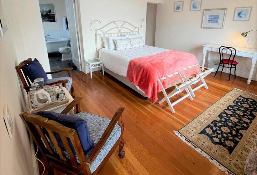 غرفة ديلوكس مطلّة علي البحر, Sunny Cove Manor