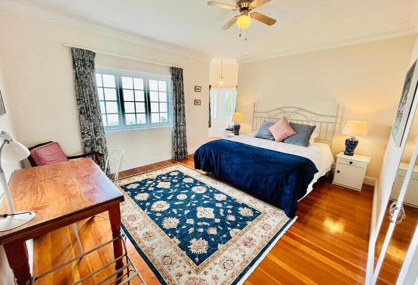 غرفة ديلوكس سرير كينج, Sunny Cove Manor