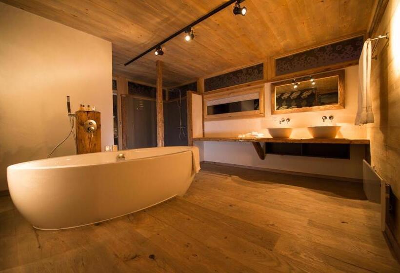 Superior Chalet met 1 Slaapkamer, Les Mazots De La Source & Spa