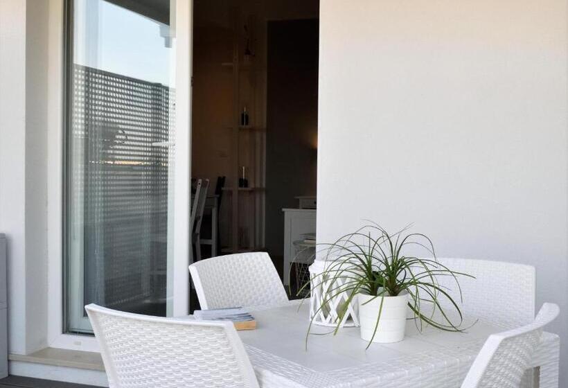 4인용 스탠다드 룸, Arneo Terra Del Sole