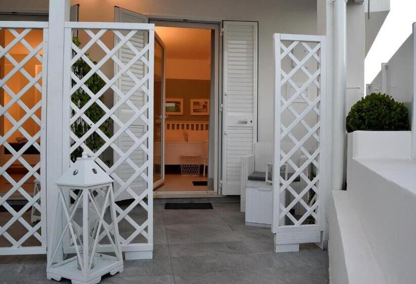 스탠다드 트리플 룸 가든 전망, Arneo Terra Del Sole