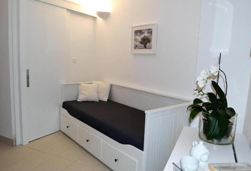 스탠다드 트리플 룸 가든 전망, Arneo Terra Del Sole