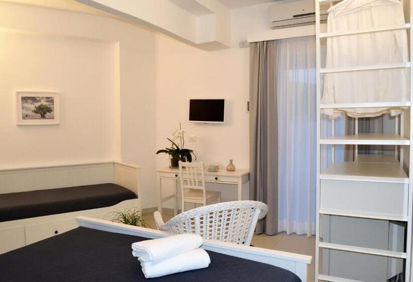 스탠다드 트리플 룸 가든 전망, Arneo Terra Del Sole