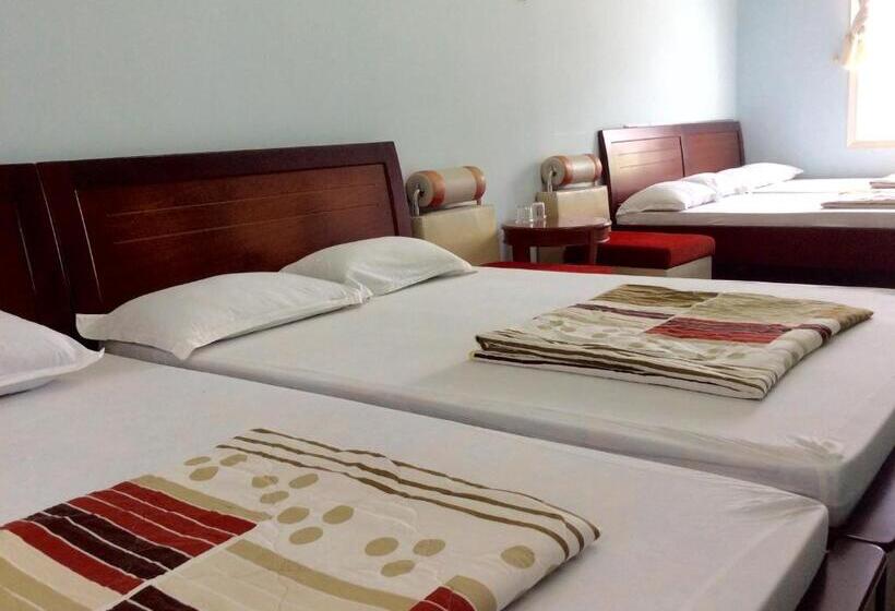 اتاق خانوادگی با سرویس بهداشتی مشترک, Quoc An