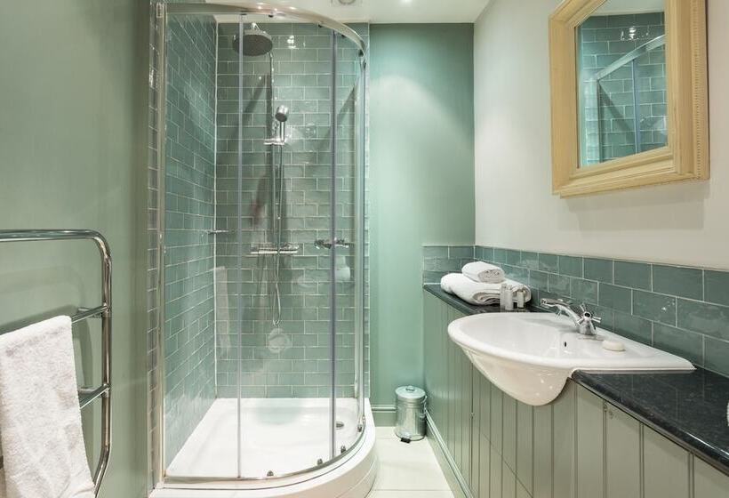 غرفة عائلية, The Florentine