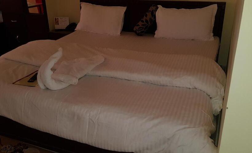 Superior Room, Garhwali Inn