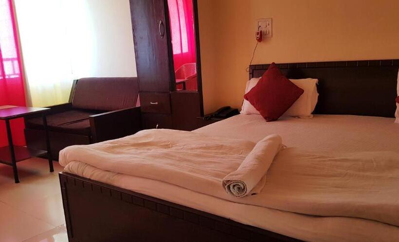 Superior Room, Garhwali Inn