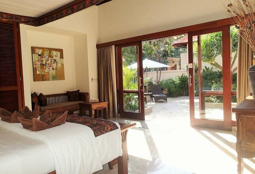 חדר דחוקס עם מיטת קינג, Aloka Bahari Villas