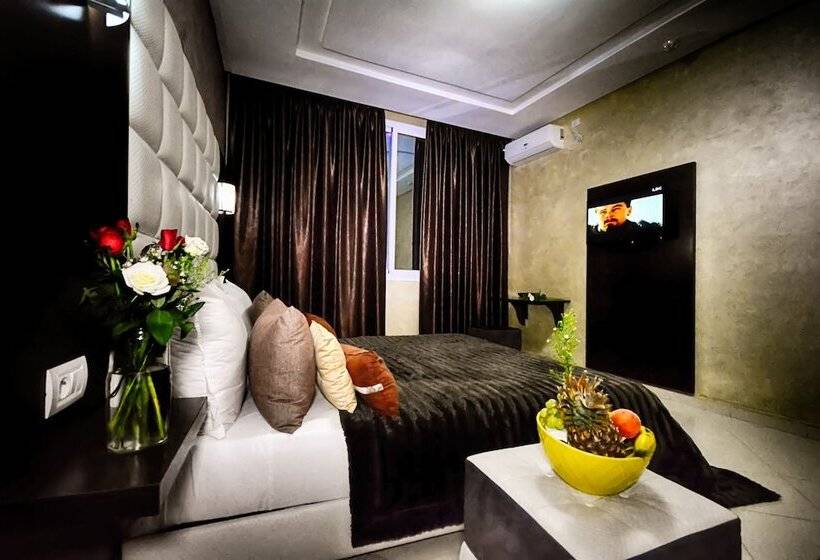 اتاق استاندارد سه نفره, Vents Des Iles