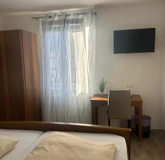 バスルーム共有のシングルスタンダード, Bed And Breakfast Rheingauer Hof