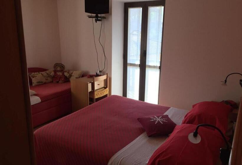 חדר סטנדרט, Carrara