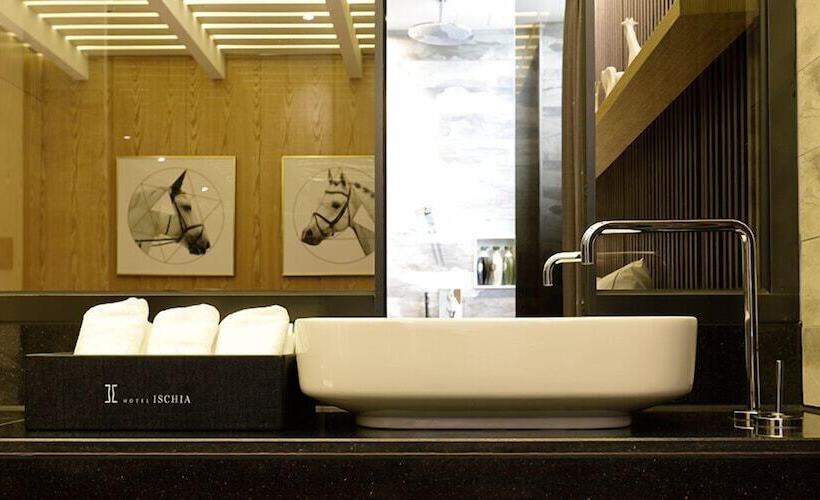 Quarto Estandar, Ischia