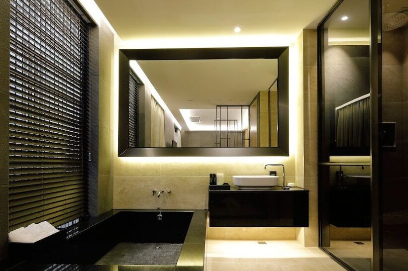 Quarto Estandar, Ischia