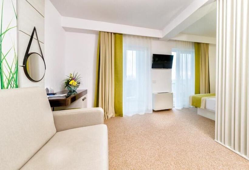 חדר סטנדרט נוף לעיר, Mera Brise