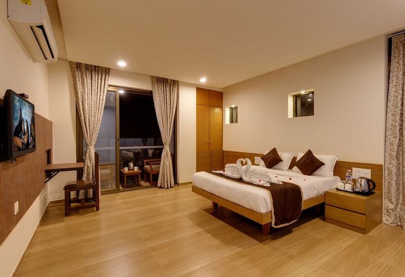 חדר דלוקס, Shree Sai