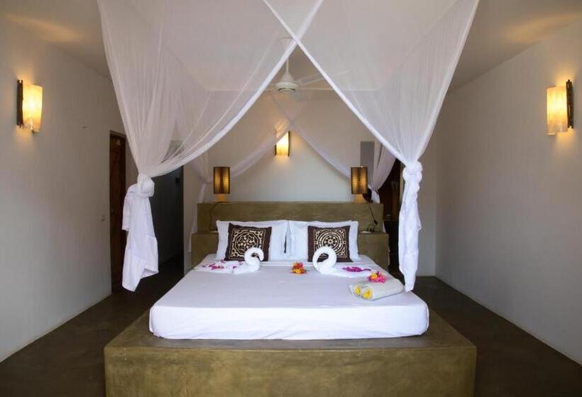 اتاق استاندارد با تخت بزرگ, Milele Beach Resort