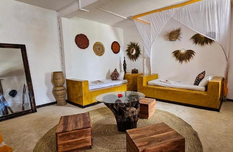 سوییت خانوادگی, Milele Beach Resort