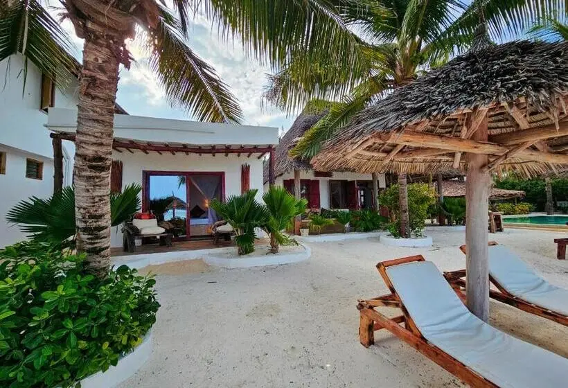 スタンダードインサイドビュールーム, Milele Beach Resort