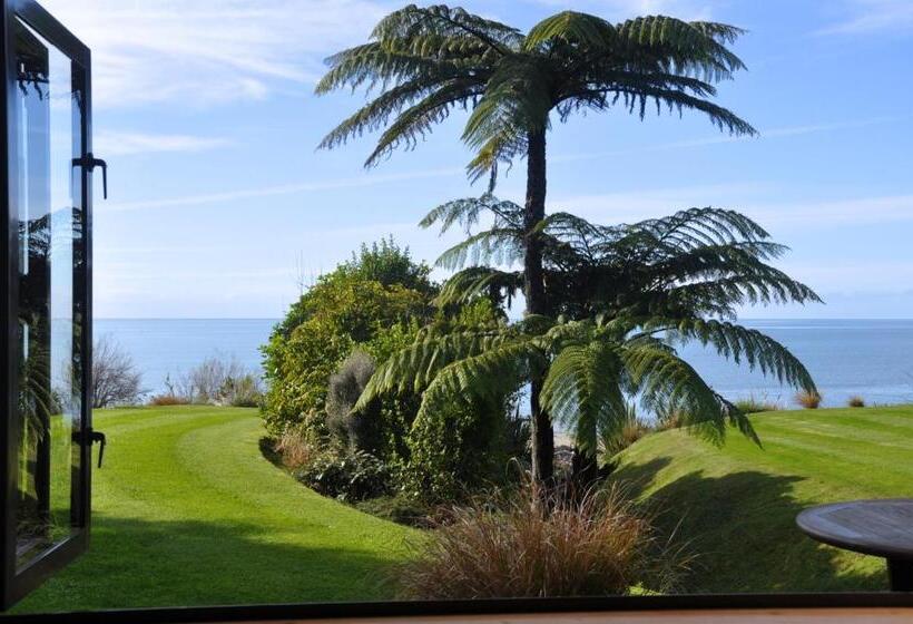 디럭스 방갈로, Adrift In Golden Bay Absolute Beachfront Villas