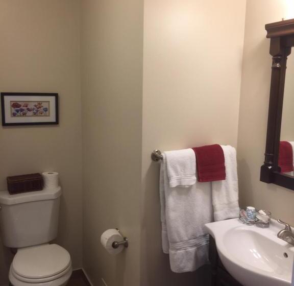 套房, Sir Isaac Brock B&b Luxury Suites