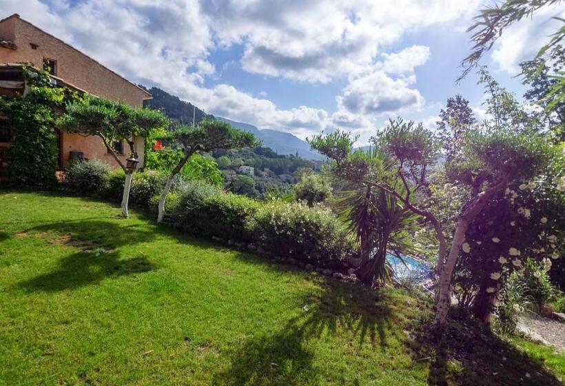 Номер Стандарт, B&b L'estuve Provencale
