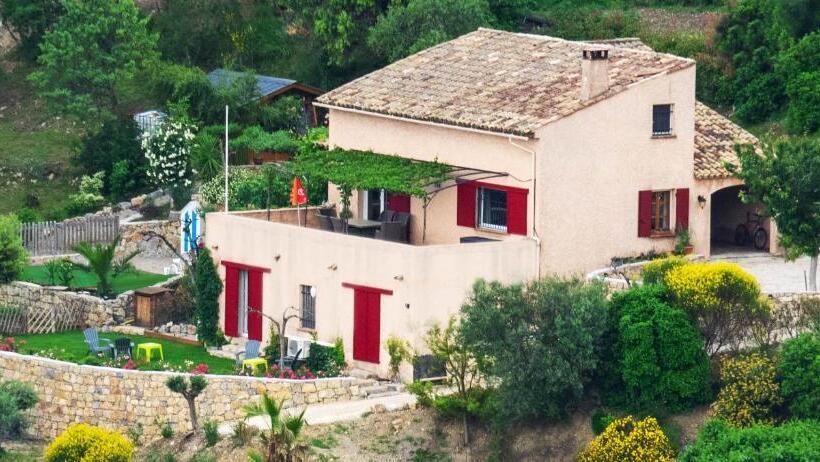 Номер Стандарт Вид на Горы, B&b L'estuve Provencale
