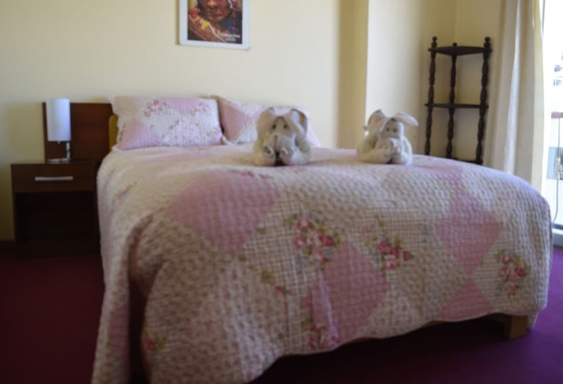 スタンダードルーム, Marlon S House Puno Peru