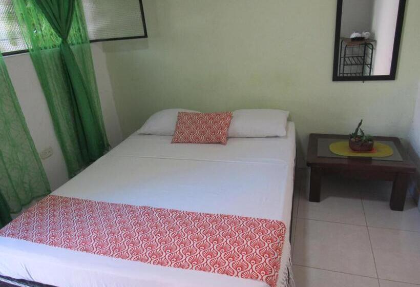 スタンダードルーム, B & C