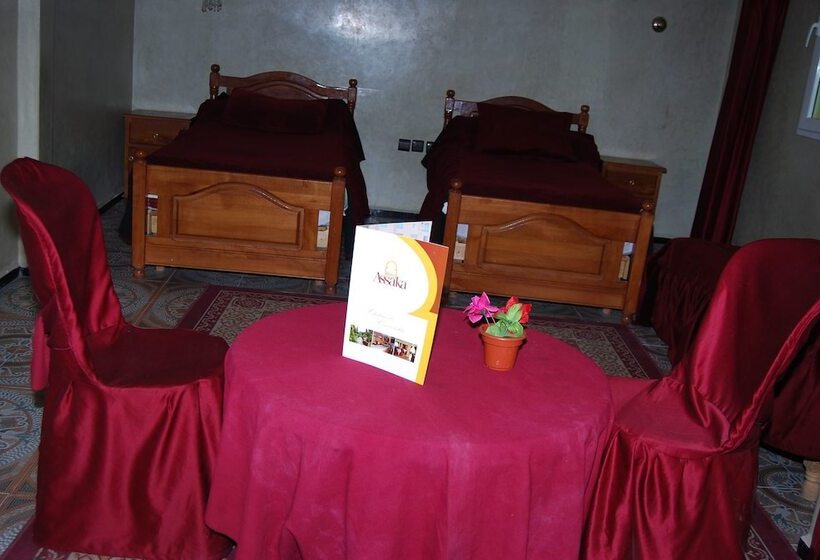 اتاق استاندارد سه نفره, Hôtel Café Restaurant Assaka