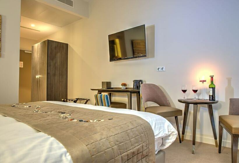 수피리어 룸, De La Tabletterie