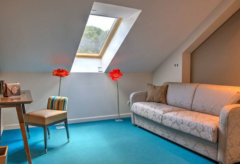 패밀리 룸, De La Tabletterie