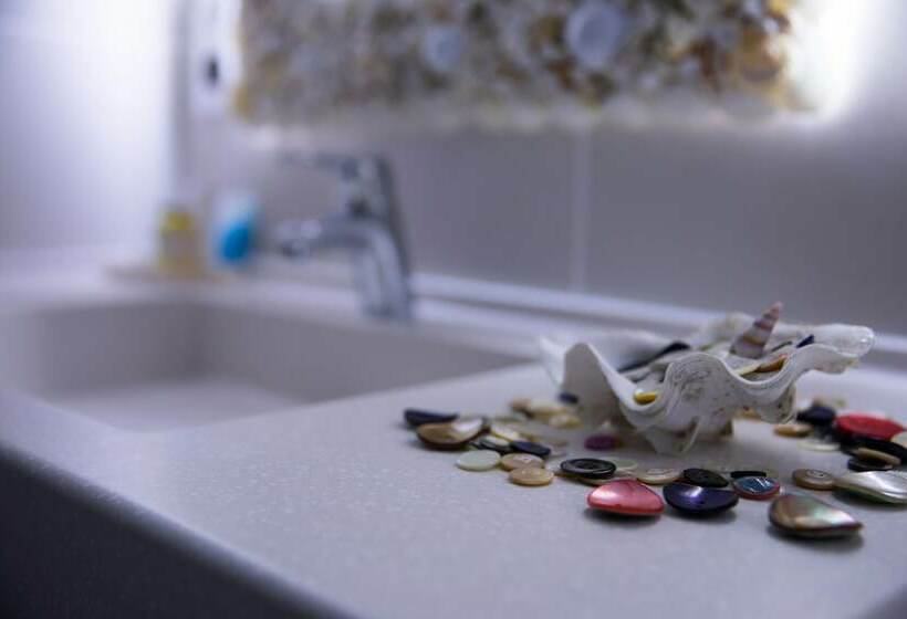 패밀리 룸, De La Tabletterie