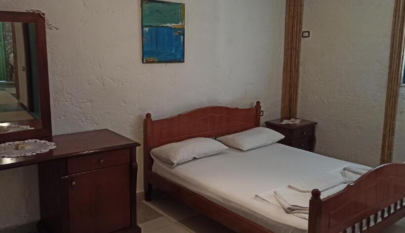 Aile Odası, Maxola's Dream Orikum