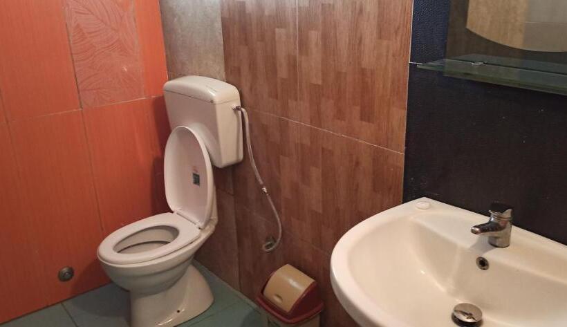 Aile Odası, Maxola's Dream Orikum