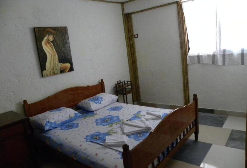 Aile Odası, Maxola's Dream Orikum