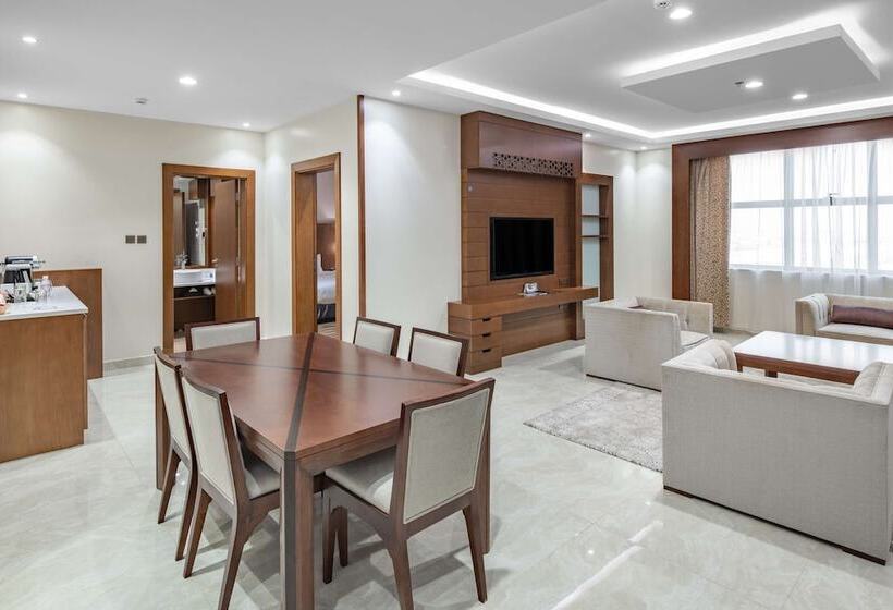 Люкс 2 Спальни, Radisson Blu Hotel, Buraidah