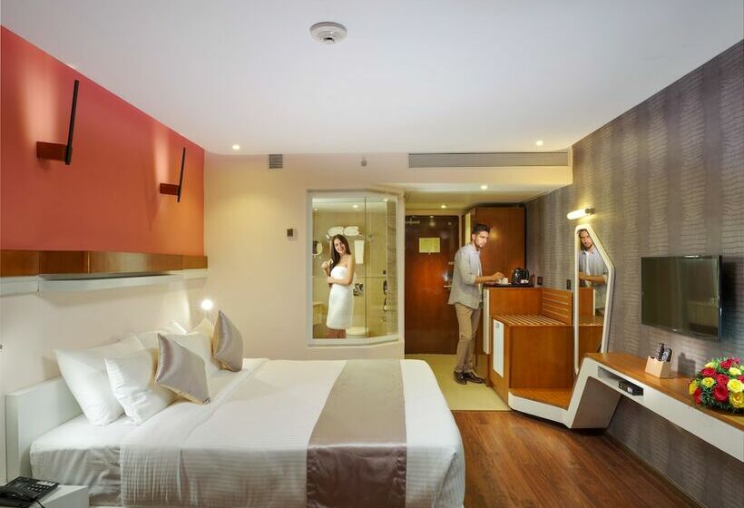Номер Deluxe, The Blooms Cochin