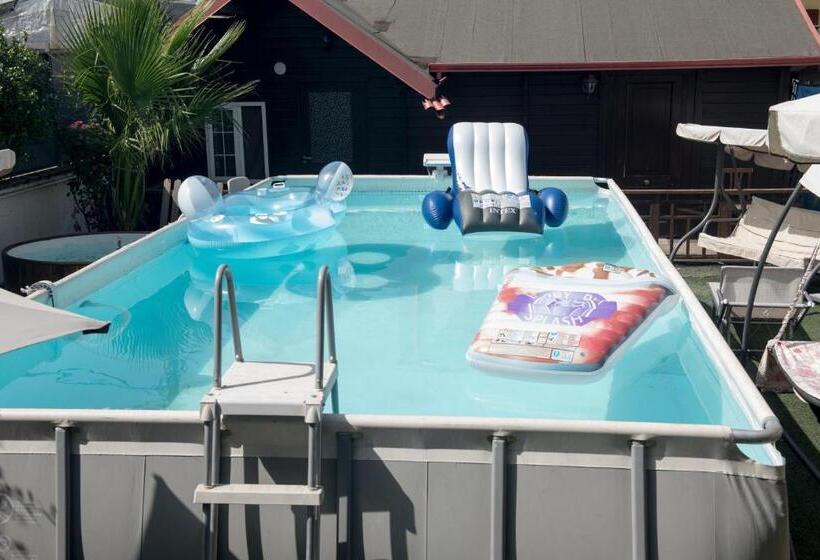 اتاق استاندارد با تخت بزرگ, B&b S Home