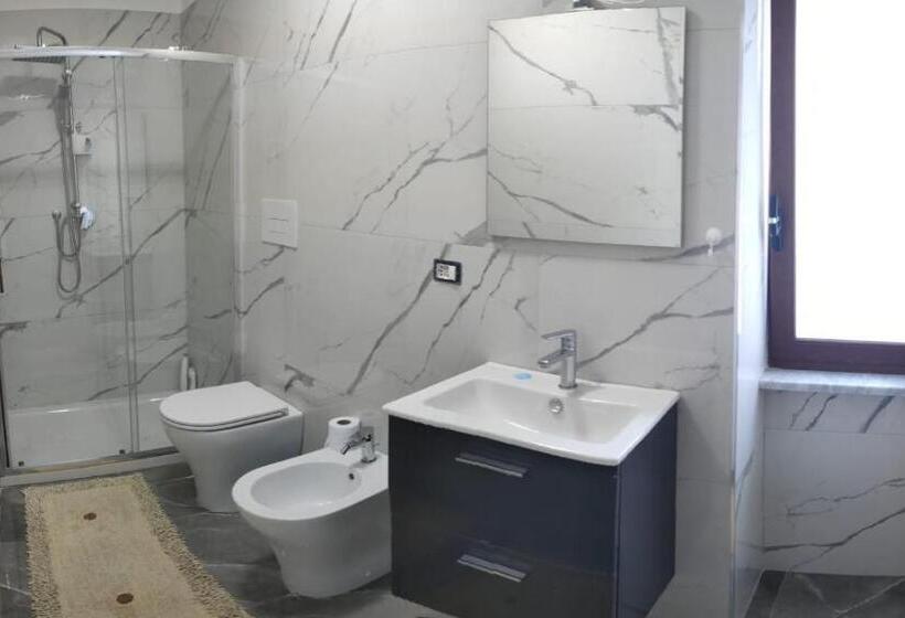 اتاق استاندارد با تخت بزرگ, B&b S Home