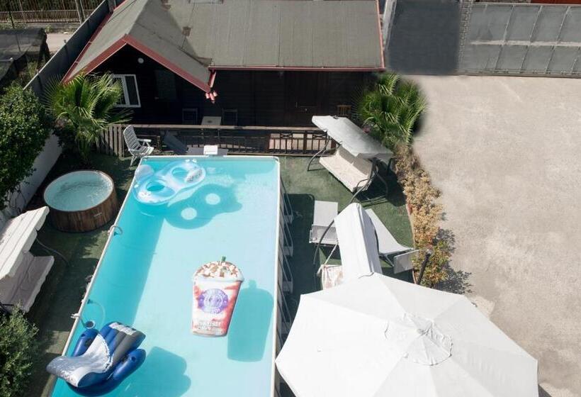 اتاق استاندارد چهار تخته, B&b S Home