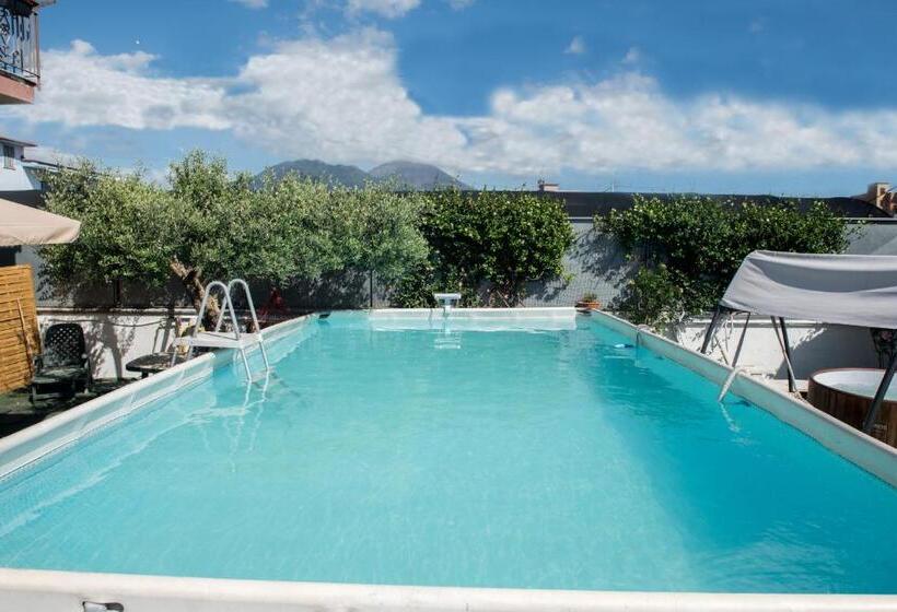 اتاق استاندارد چهارنفره با سرویس بهداشتی مشترک, B&b S Home