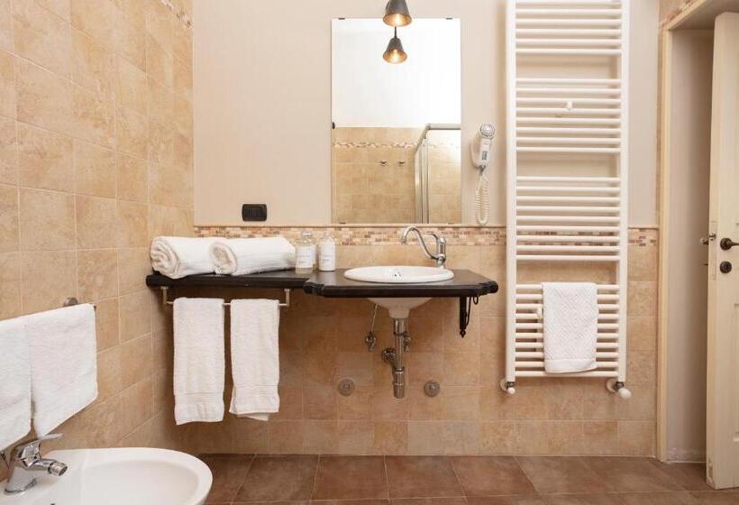 חדר דלוקס לשלושה, Don Alfonso Dimora D Epoca