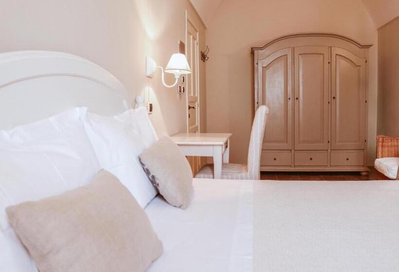 חדר דלוקס לשלושה, Don Alfonso Dimora D Epoca