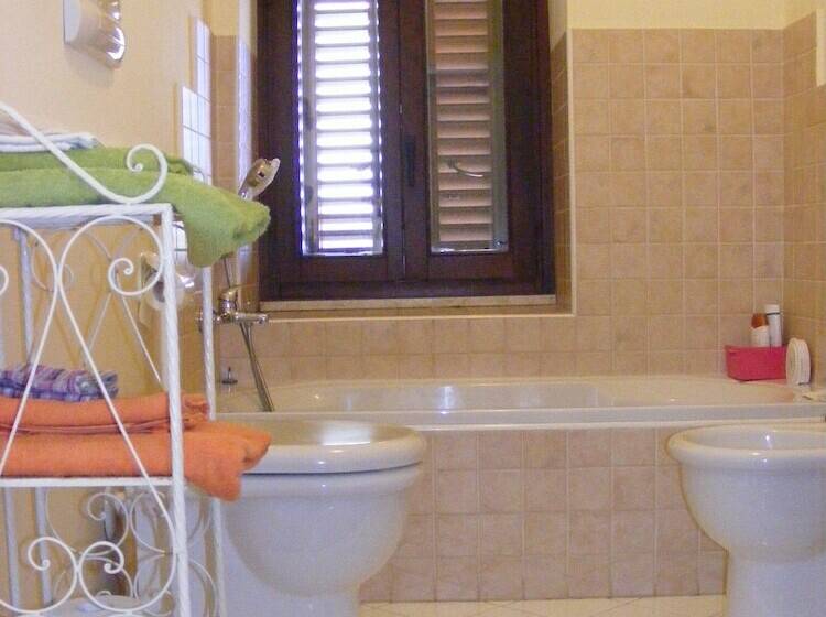 غرفة قياسية, L Antico Borgo