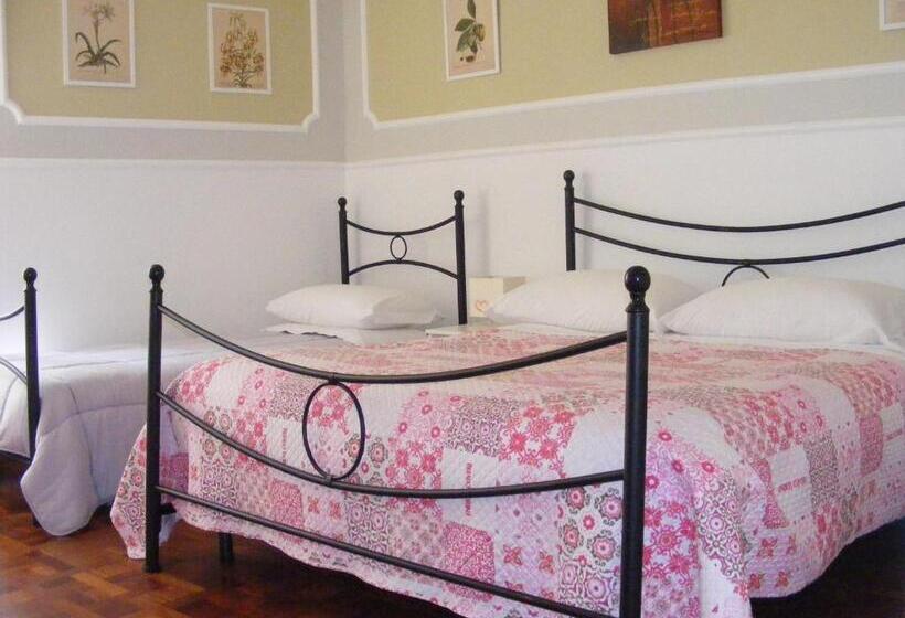 غرفة قياسية ثلاثية, L Antico Borgo