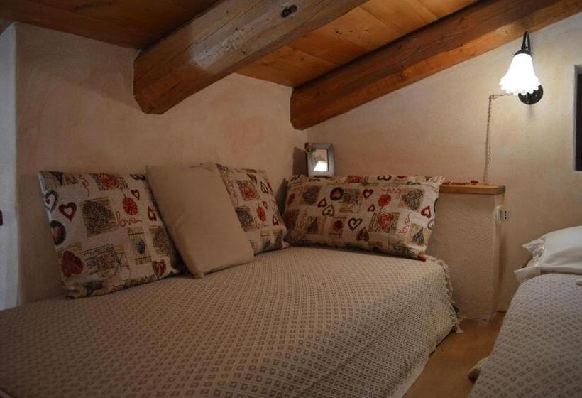 Трехместный Номер Стандарт Interior, L Ramassin